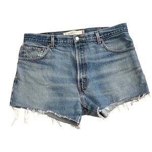 Vintage 2006 Levi’s 517 Bootcut Cut Off Jean Shorts in Medium Blue Wash
